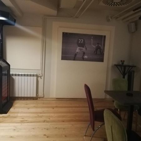 Guest House Vida Belgrado Esterno foto